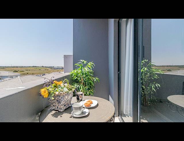 2 BEDROOM APARTMENT TO LET IN PARKLANDS NORTH